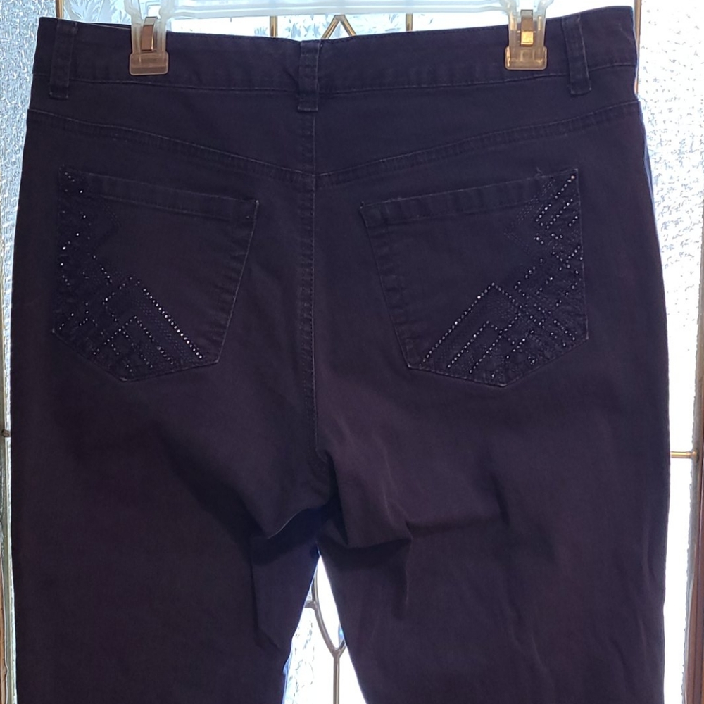 Jeans - Picture 3 of 3